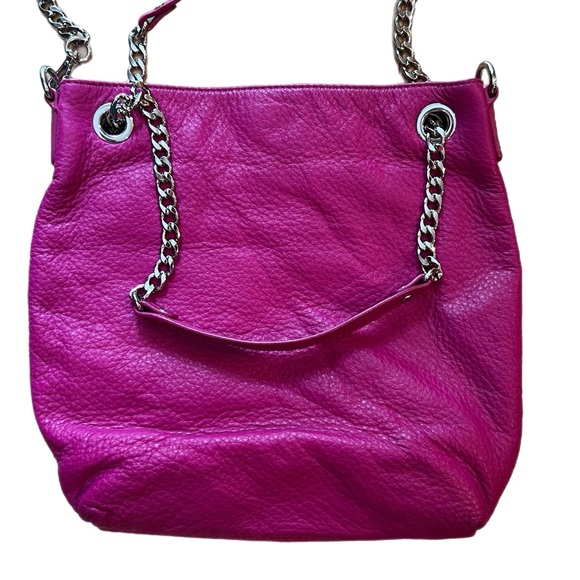 Michael Kors Fuchsia Soft Leather Jet Set Shoulder Bag with Chain Handles - Picture 5 of 11